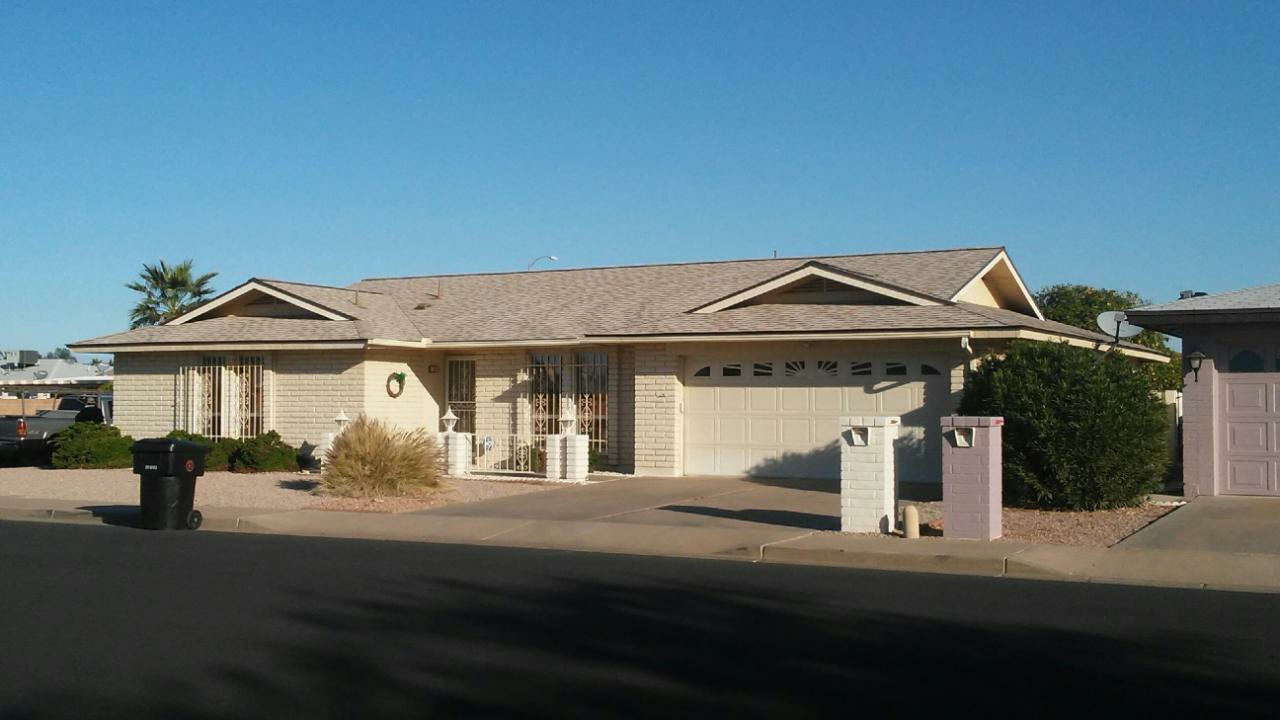 Mesa roof after installation of new Owens Corning shingles by Johnny's Roofing